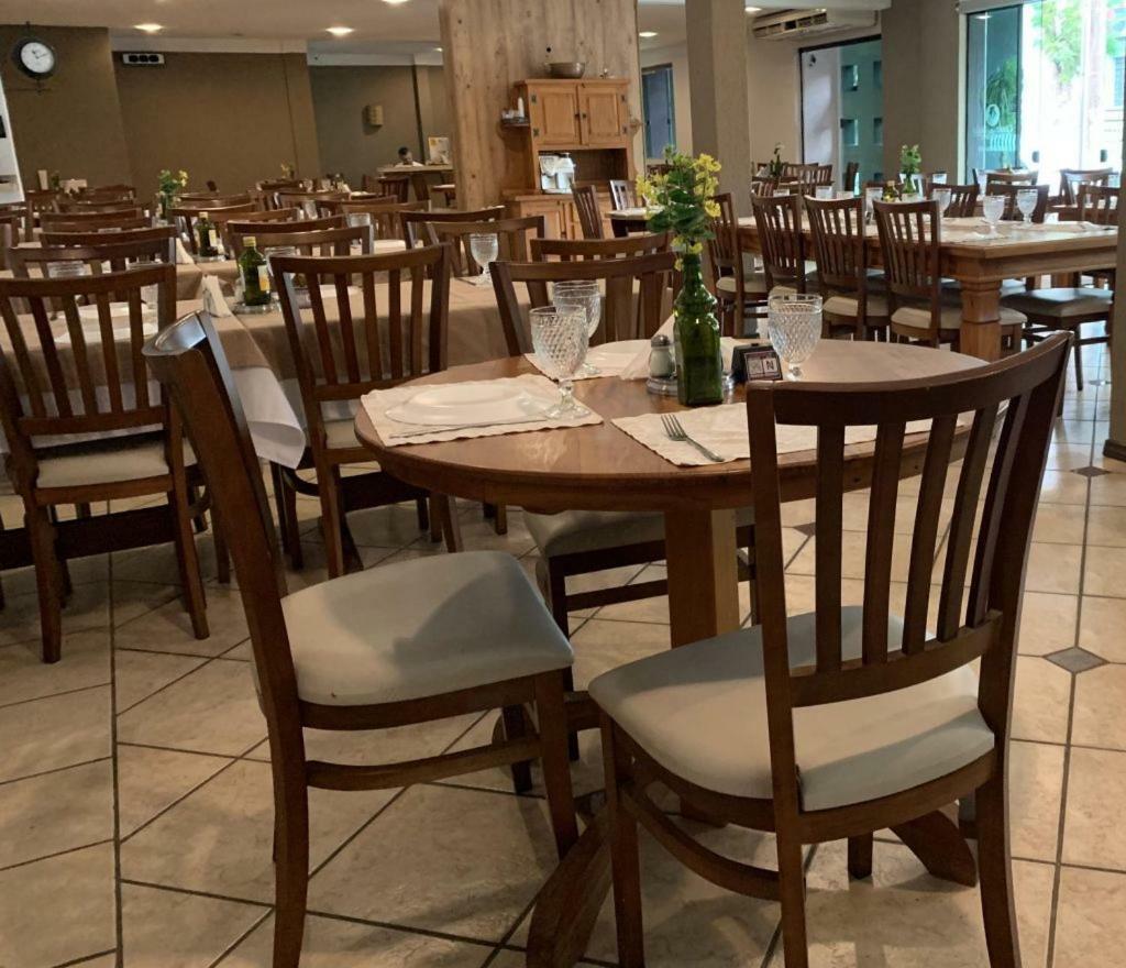 酒店 E Restaurante Canta Galo